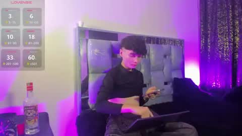 Snapshot of angelfoxx_7 chatting on 8, 8, 2026 Foxxx Angel online show from 8, 8, 2026