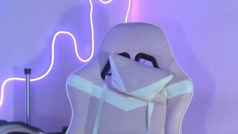 Snapshot of angeli_sexi chatting on 6, 2, 2025 Carolina online show from 6, 2, 2025