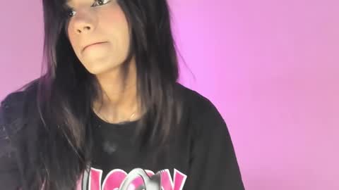 Snapshot of angeli_sexi chatting on 17, 2, 2025 Carolina online show from 17, 2, 2025