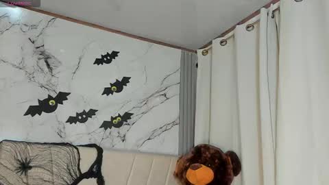 Snapshot of angeli_sexi chatting on 22, 10, 2025 Carolina online show from 22, 10, 2025