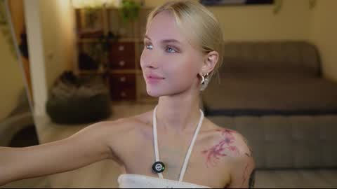 Snapshot of angelic_lovers_ chatting on 13, 9, 2025 Gabby online show from 13, 9, 2025