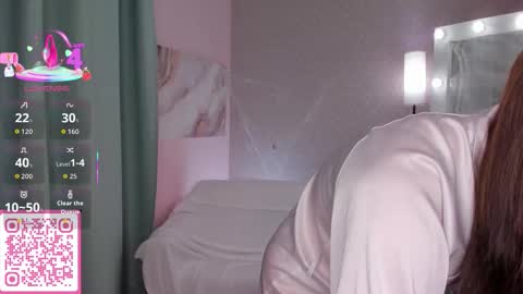 Snapshot of angelic_pricess chatting on 24, 10, 2025 Emma online show from 24, 10, 2025