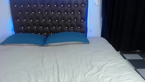 Snapshot of angelica_bouvier chatting on 24, 10, 2025 C A L L M E A N G E L online show from 24, 10, 2025