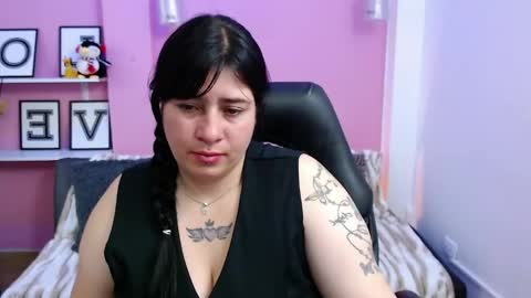 Snapshot of angelica_herrera chatting on 26, 11, 2025 Angelica online show from 26, 11, 2025