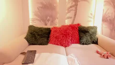 Snapshot of angelierose_ chatting on 25, 7, 2026 Angelie Rose online show from 25, 7, 2026