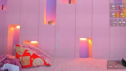 Snapshot of angelikarose1 chatting on 13, 10, 2025 Angelika Rose online show from 13, 10, 2025