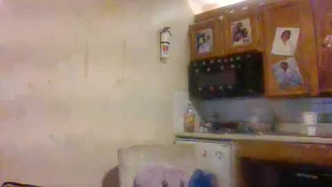 Angelikka Freakd out Pikkels online show from 25, 2, 2026