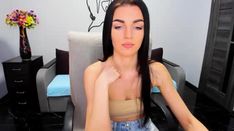 Angelina online show from 16, 1, 2025