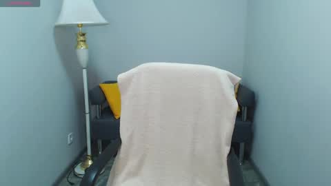 Angelina online show from 3, 2, 2025