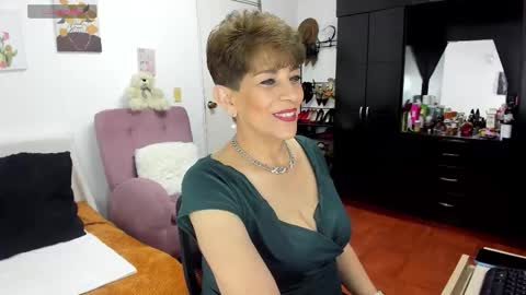 Snapshot of angelina_stone_65 chatting on 3, 11, 2025 Angelina online show from 3, 11, 2025