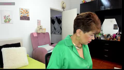 Snapshot of angelina_stone_65 chatting on 27, 11, 2025 Angelina online show from 27, 11, 2025