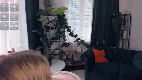 Snapshot of angelinahass chatting on 17, 7, 2026 Alice WOW online show from 17, 7, 2026