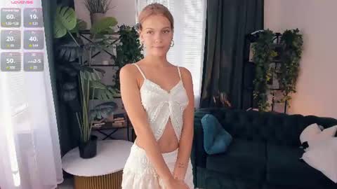 Snapshot of angelinahass chatting on 1, 8, 2026 Alice WOW online show from 1, 8, 2026