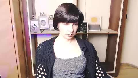 Angelina online show from 14, 4, 2026