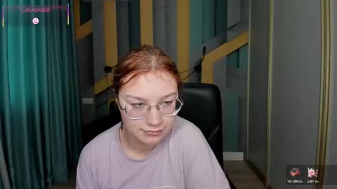 AngelinaLow online show from 18, 12, 2025