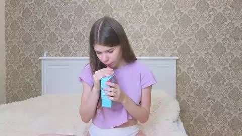Snapshot of angelinejo chatting on 10, 7, 2026 Angel online show from 10, 7, 2026