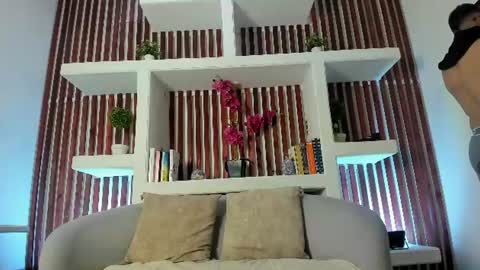 angell_rodriguez online show from 7, 7, 2026