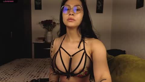 Snapshot of angellaisabella chatting on 27, 4, 2026 ANGELA ISABELLA online show from 27, 4, 2026