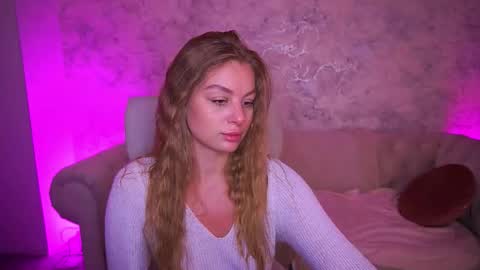 Snapshot of angelleyess chatting on 16, 9, 2025 angelleyess online show from 16, 9, 2025