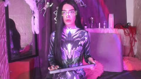 Snapshot of angellike_doll chatting on 25, 10, 2025 Angellike online show from 25, 10, 2025