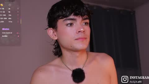 Snapshot of angelocute_ chatting on 28, 4, 2026 Angelo I work from home this is my room online show from 28, 4, 2026