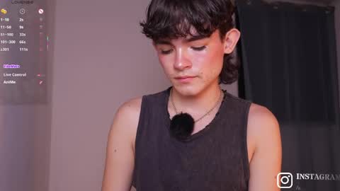 Snapshot of angelocute_ chatting on 30, 4, 2026 Angelo I work from home this is my room online show from 30, 4, 2026