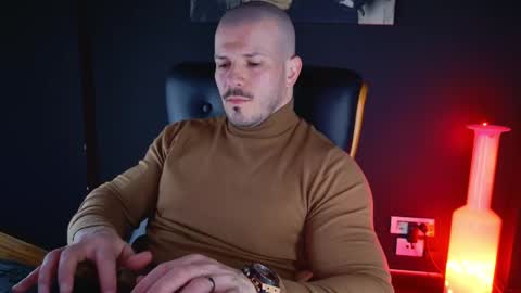 Snapshot of angeloeric chatting on 17, 12, 2024 BlackWolf online show from 17, 12, 2024