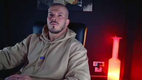 Snapshot of angeloeric chatting on 30, 12, 2024 BlackWolf online show from 30, 12, 2024