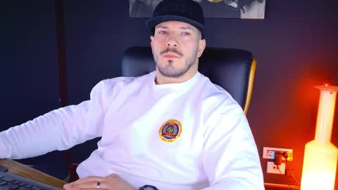 Snapshot of angeloeric chatting on 17, 1, 2025 BlackWolf online show from 17, 1, 2025