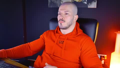 Snapshot of angeloeric chatting on 18, 1, 2025 BlackWolf online show from 18, 1, 2025