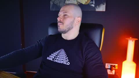 Snapshot of angeloeric chatting on 21, 1, 2025 BlackWolf online show from 21, 1, 2025