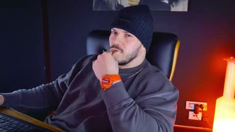 Snapshot of angeloeric chatting on 27, 1, 2025 BlackWolf online show from 27, 1, 2025