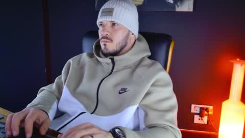 Snapshot of angeloeric chatting on 29, 1, 2025 BlackWolf online show from 29, 1, 2025