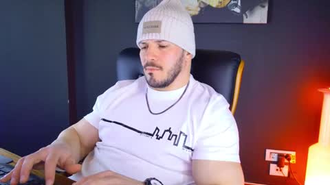 Snapshot of angeloeric chatting on 29, 1, 2025 BlackWolf online show from 29, 1, 2025