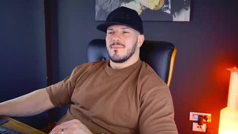 Snapshot of angeloeric chatting on 30, 1, 2025 BlackWolf online show from 30, 1, 2025