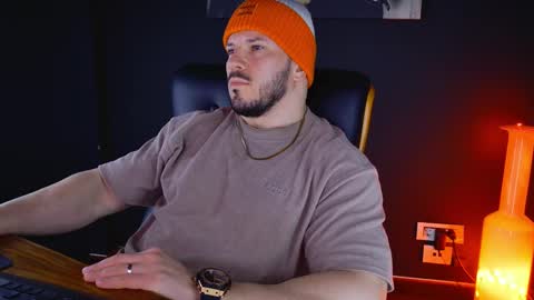 Snapshot of angeloeric chatting on 2, 2, 2025 BlackWolf online show from 2, 2, 2025