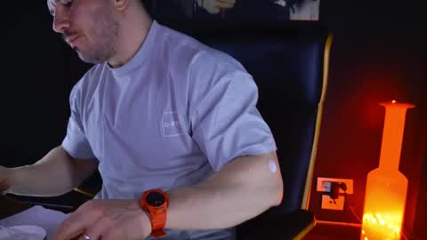 Snapshot of angeloeric chatting on 9, 2, 2025 BlackWolf online show from 9, 2, 2025