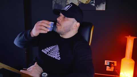 Snapshot of angeloeric chatting on 11, 2, 2025 BlackWolf online show from 11, 2, 2025