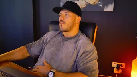 Snapshot of angeloeric chatting on 16, 9, 2025 BlackWolf online show from 16, 9, 2025