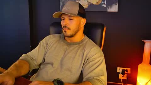 Snapshot of angeloeric chatting on 18, 9, 2025 BlackWolf online show from 18, 9, 2025