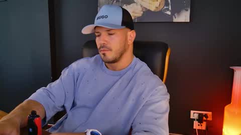 Snapshot of angeloeric chatting on 25, 9, 2025 BlackWolf online show from 25, 9, 2025