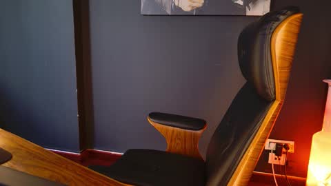 Snapshot of angeloeric chatting on 22, 10, 2025 BlackWolf online show from 22, 10, 2025