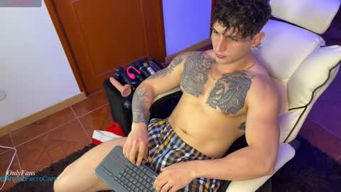 Angelo Ferro online show from 25, 12, 2024