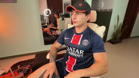 Angelo Ferro online show from 30, 1, 2025