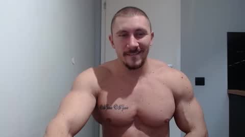 ------- SEX SHOW WITH GUYS AND GIRLS  MUSCLE SHOW online show from 3, 12, 2024