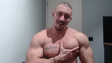  ------- SEX SHOW WITH GUYS AND GIRLS  MUSCLE SHOW online show from 29, 12, 2024