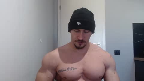  ------- SEX SHOW WITH GUYS AND GIRLS  MUSCLE SHOW online show from 9, 2, 2025
