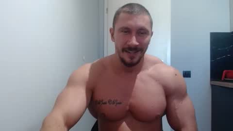  ------- SEX SHOW WITH GUYS AND GIRLS  MUSCLE SHOW online show from 5, 10, 2025