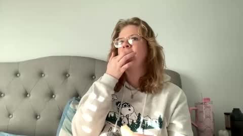 Snapshot of angeloflight273360 chatting on 28, 1, 2025 Angel of Light online show from 28, 1, 2025