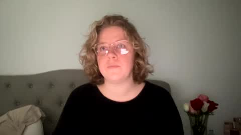 Snapshot of angeloflight273360 chatting on 19, 2, 2025 Angel of Light online show from 19, 2, 2025